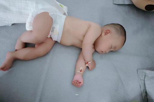 进贤怀孕初期腰特别酸